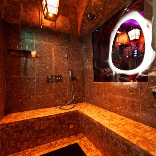 douche hammam de la love room nimes la romaine